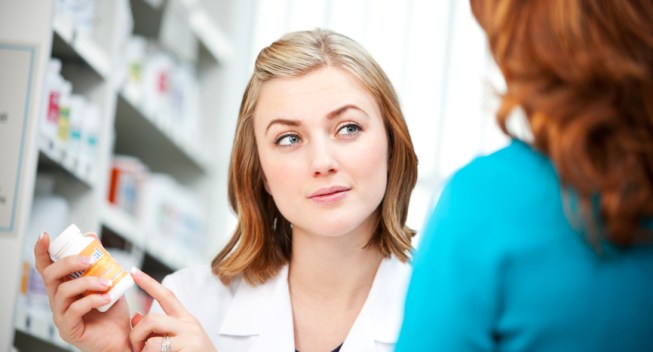 Pharmacy: Advising a Customer on Over the Counter Medicine