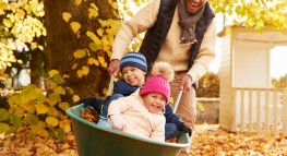 Fall Family Activities That Fit In Any Budget