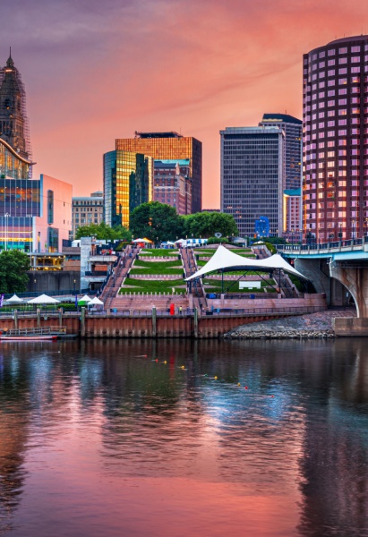 Hartford, Connecticut, USA downtown skyline at sunset