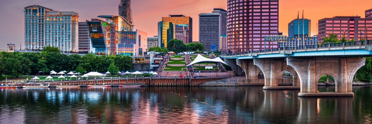 Hartford, Connecticut, USA downtown skyline at sunset